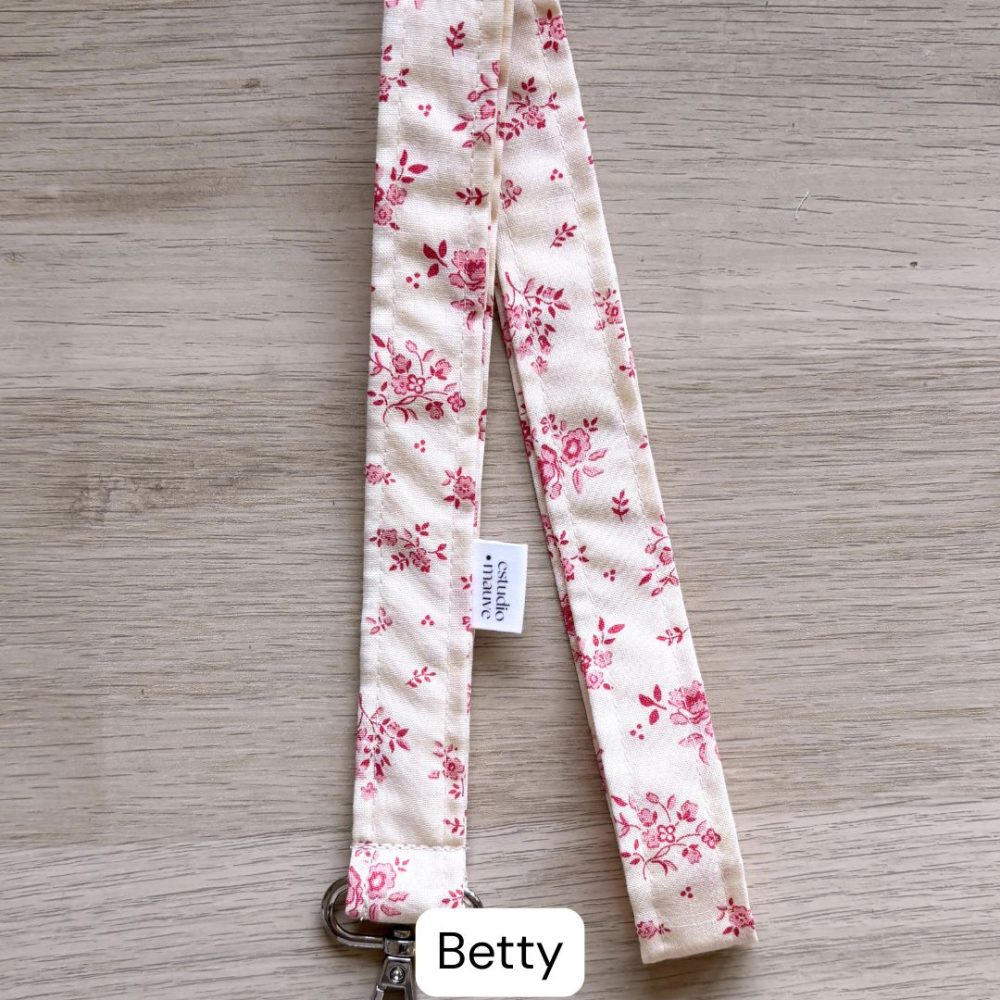 Lanyard Betty