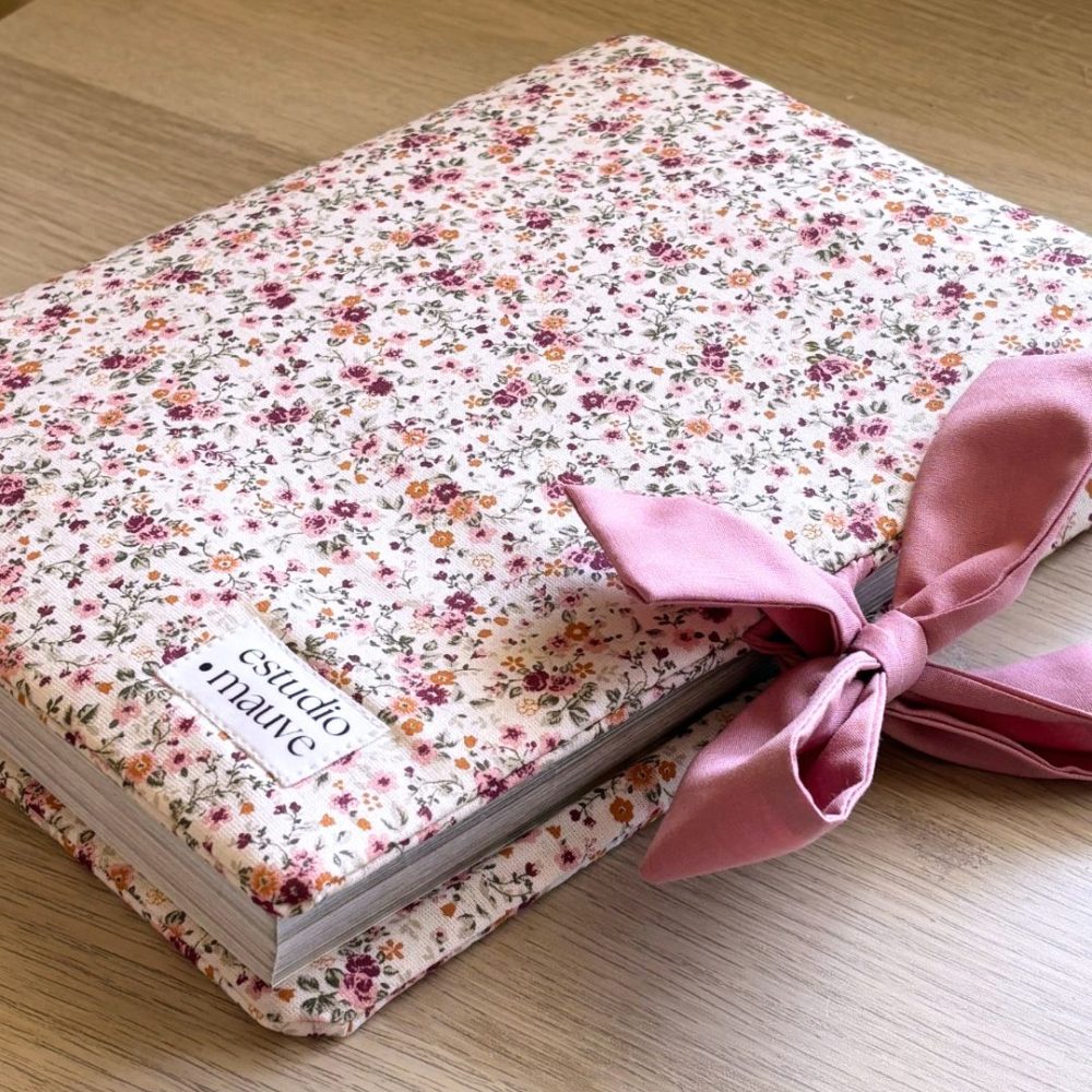 Funda de libro de solapas Cherry Blossom